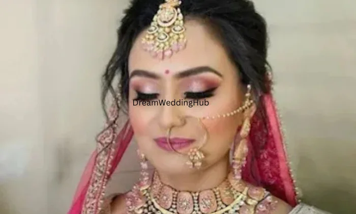 PHOENIX  MAKEUP ARTS